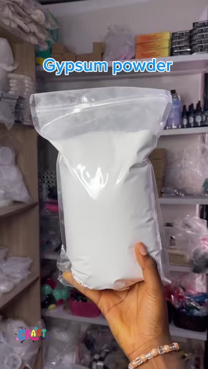 Here is everything you need to make gypsum vases: gypsum powder, molds, pampas flowers etc. All your gypsum supplies are available at The Craft Loft, order through the link in bio we deliver worldwide from Port Harcourt #gypsumvases #gypsumsupplies #gypsumart #rgypsum #thecraftloft